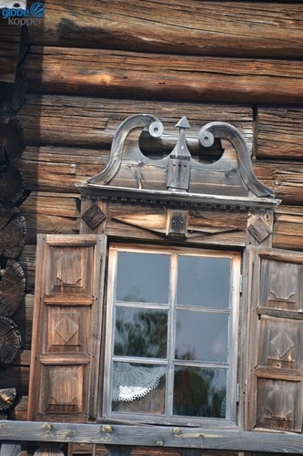 Okno domu Oszewniewa.